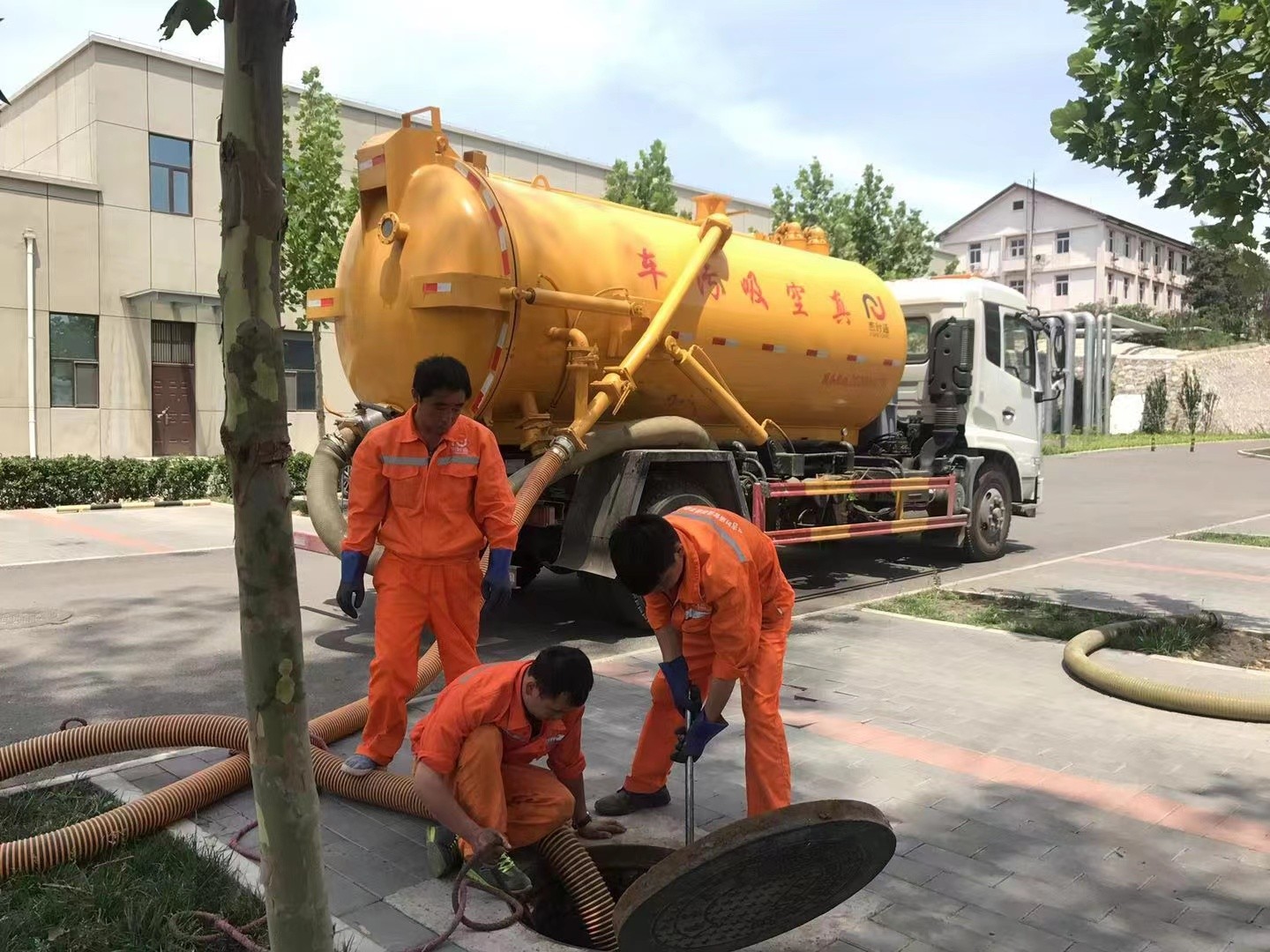 当涂化粪池清理与5-8吨吸粪车施工效率分析